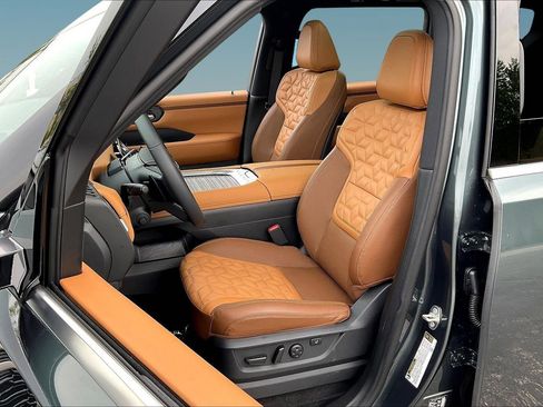 Used 2026 Nissan Armada Platinum Reserve w/ Accent Package AWD/4WD image 20