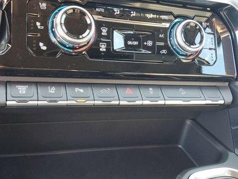New 2026 GMC Sierra 2500 Denali w/ Denali Reserve Package AWD/4WD image 25