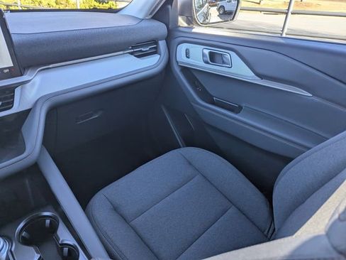 New 2026 Ford Explorer Active image 17