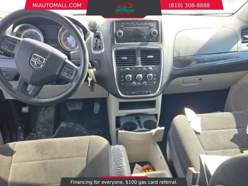 Used 2013 Dodge Grand Caravan SXT image 6