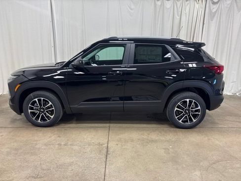 New 2026 Chevrolet TrailBlazer LT w/ LT Cold Weather Package AWD/4WD image 7