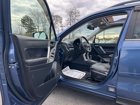Used 2014 Subaru Forester 2.0XT Touring image 11