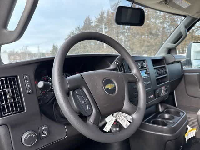 New 2025 Chevrolet Express 4500 w/ Power Convenience Package RWD image 35