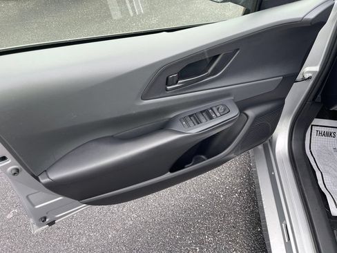 Used 2023 Toyota Prius LE FWD image 7