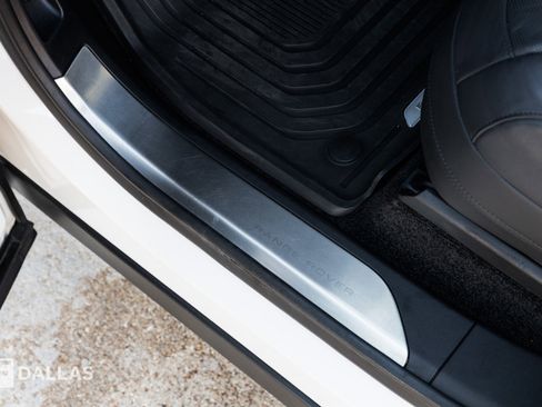 Used 2023 Land Rover Range Rover SE image 22