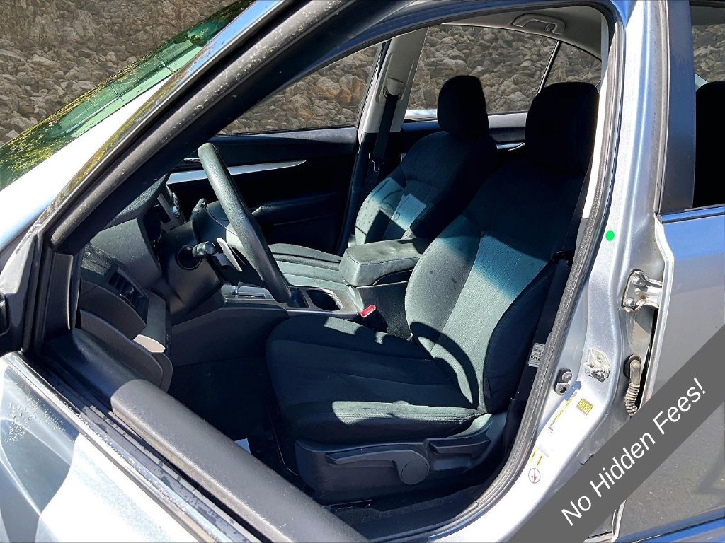 Used 2013 Subaru Legacy 2.5i AWD/4WD image 18