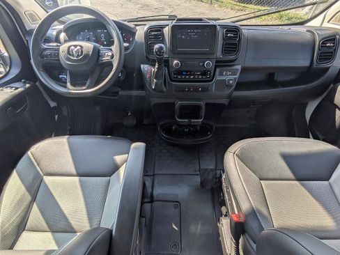 Used 2025 RAM ProMaster 2500 w/ Convenience Group FWD image 15
