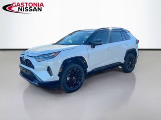 Used 2022 Toyota RAV4 XSE video 3