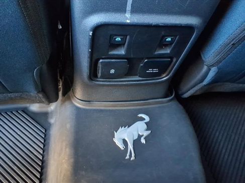 Used 2023 Ford Bronco Outer Banks image 8