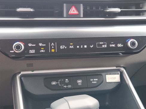 New 2026 Kia Carnival LXS image 16