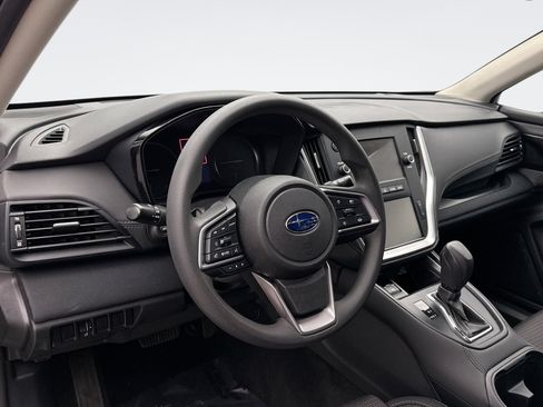 Used 2025 Subaru Outback image 10