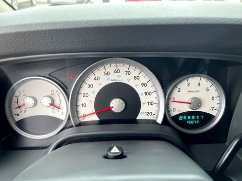 Used 2008 Dodge Durango SLT w/ Technology Group II image 28