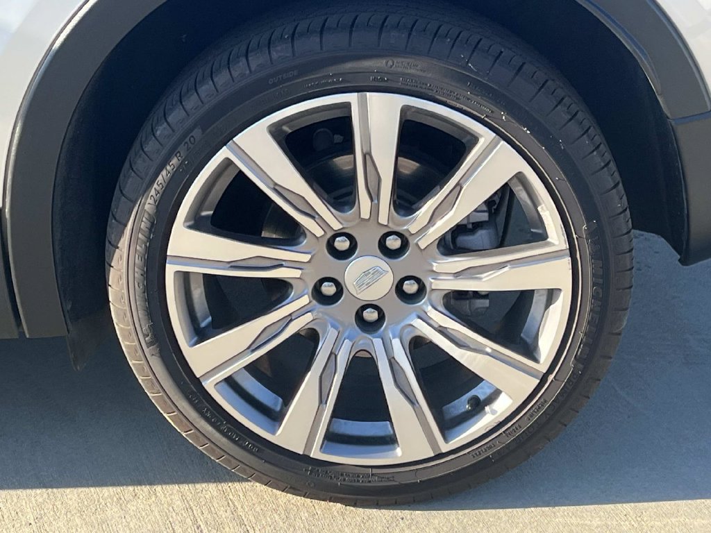 Used 2019 Cadillac XT4 Premium Luxury w/ Technology Package FWD image 10
