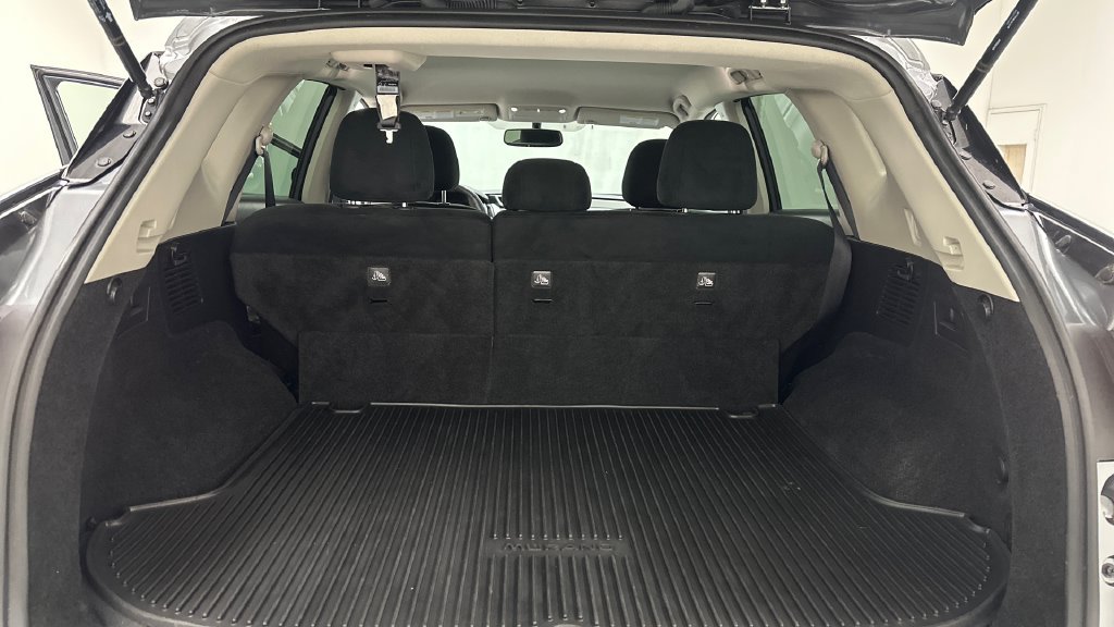 Used 2019 Nissan Murano SV w/ Cargo Package AWD/4WD image 12