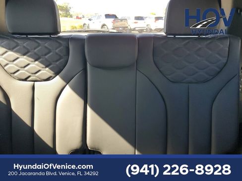 Certified 2022 Hyundai Palisade Calligraphy image 16