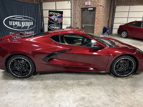 Used 2020 Chevrolet Corvette STINGRAY w/ 2LT Preferred Equipment Group image 13