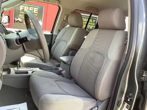 Used 2008 Nissan Frontier SE RWD image 10