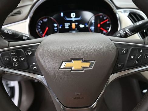 Used 2024 Chevrolet Malibu LT image 30