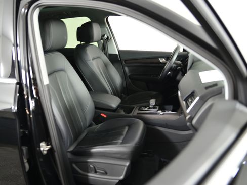 Used 2023 Audi Q5 2.0T Premium w/ Convenience Package image 18