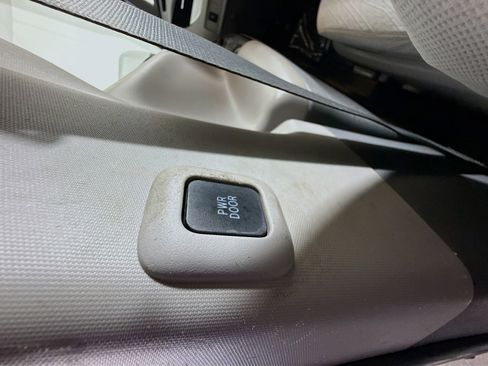 Used 2020 Toyota Sienna LE w/ LE Preferred Package AWD/4WD image 41