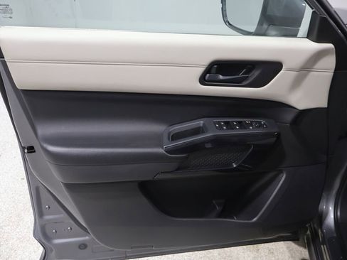 Used 2023 Nissan Pathfinder SV w/ Cargo Package AWD/4WD image 10