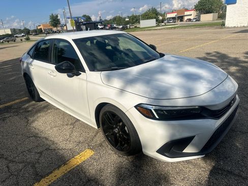 Used 2022 Honda Civic Sport image 14