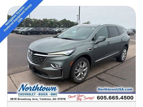 Used 2023 Buick Enclave Premium AWD/4WD image 1