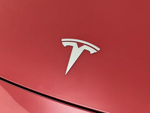 Used 2022 Tesla Model Y Performance image 31