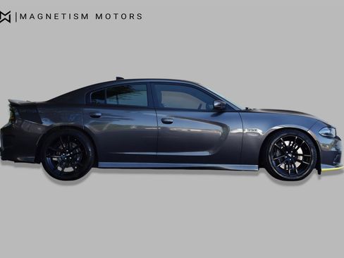 Used 2021 Dodge Charger Scat Pack w/ Daytona Edition Group RWD image 2
