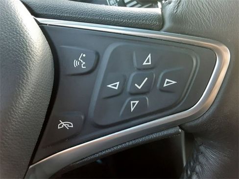 Used 2022 Chevrolet Equinox LT image 18