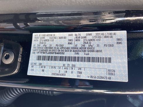 Used 2025 Ford F150 Platinum w/ FX4 Off-Road Package AWD/4WD image 22