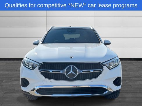 Used 2025 Mercedes-Benz GLC 300 4MATIC image 7