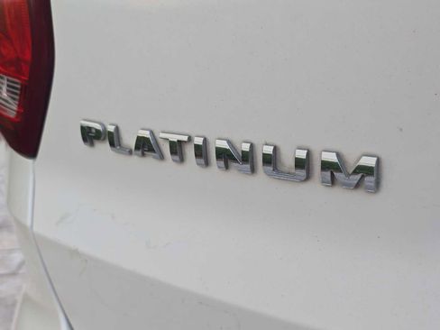 Used 2017 Ford Explorer Platinum AWD/4WD image 7