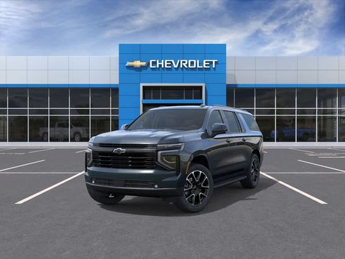 New 2026 Chevrolet Suburban RST w/ Comfort Package AWD/4WD image 8