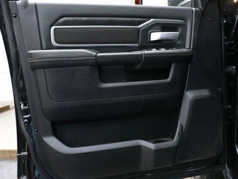 Used 2024 RAM 3500 Big Horn image 22