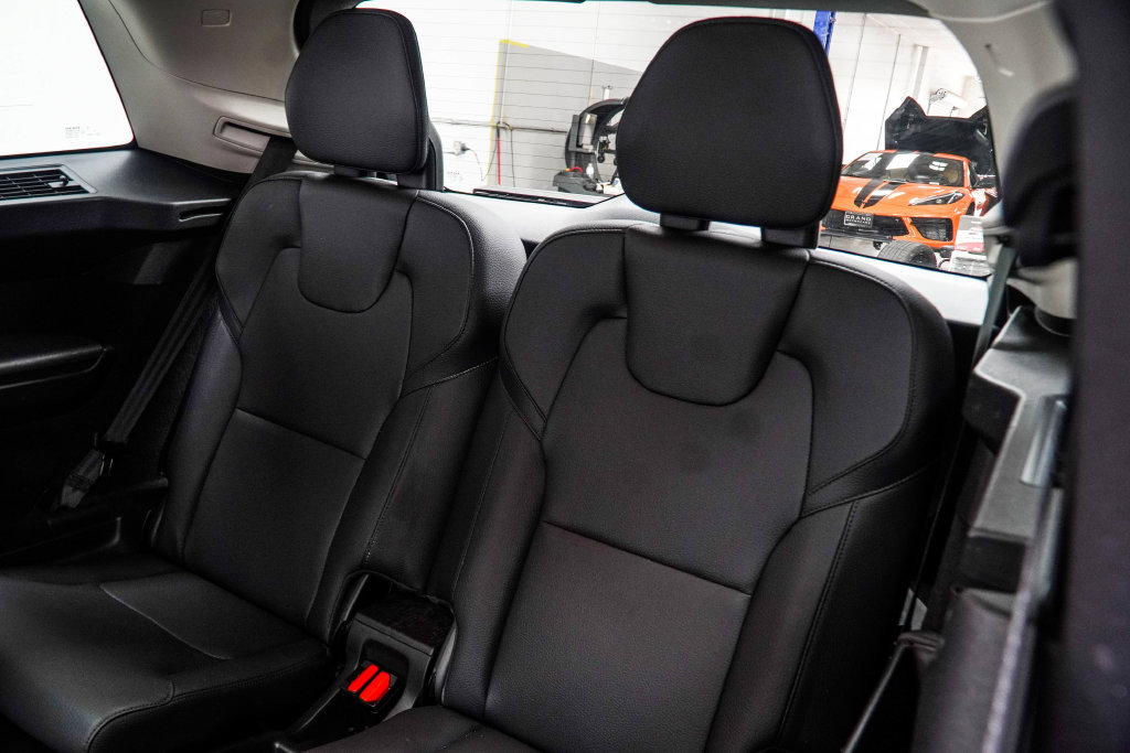 Used 2024 Volvo XC90 T8 Plus AWD/4WD image 47