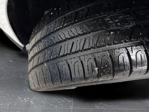 Used 2025 Volkswagen Jetta GLI Autobahn image 35