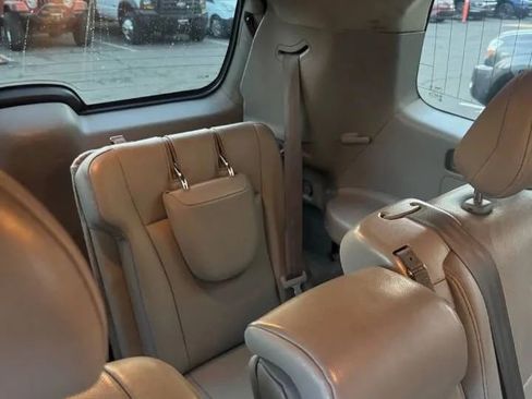 Used 2013 Toyota Highlander Limited image 8