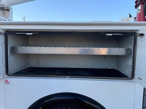 Used 2019 Ford F550 4x4 SuperCab Super Duty image 34