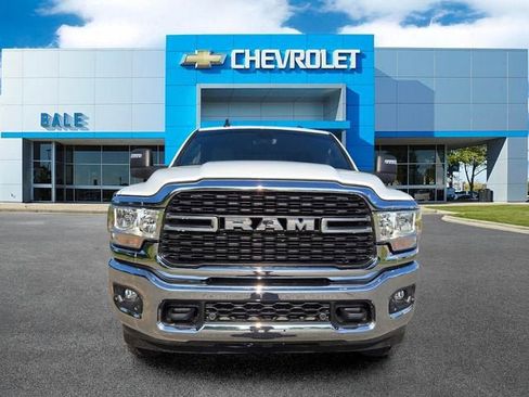 Used 2024 RAM 2500 Big Horn w/ Off Road Package AWD/4WD image 8