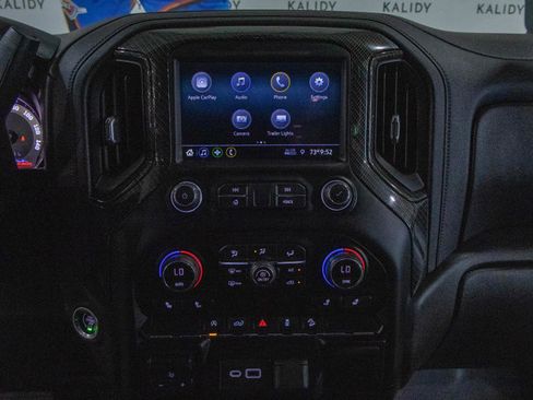 Used 2021 Chevrolet Silverado 1500 RST AWD/4WD image 4