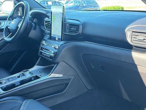 Used 2020 Ford Explorer ST w/ Premium Technology Package image 23