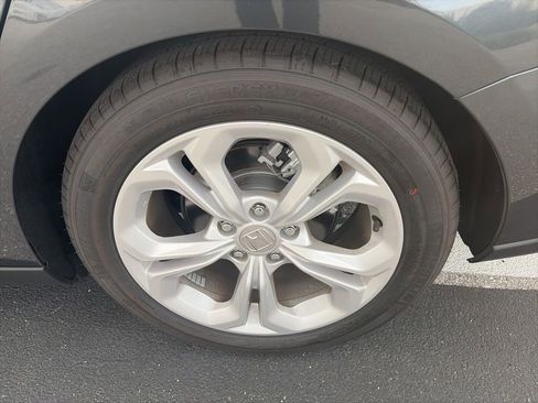 Certified 2025 Honda Accord LX image 10