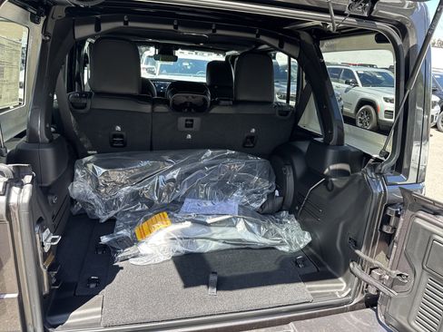 New 2025 Jeep Wrangler Sahara image 27