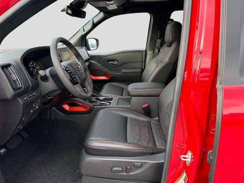 New 2025 Nissan Frontier PRO-4X w/ Pro Premium Package image 9