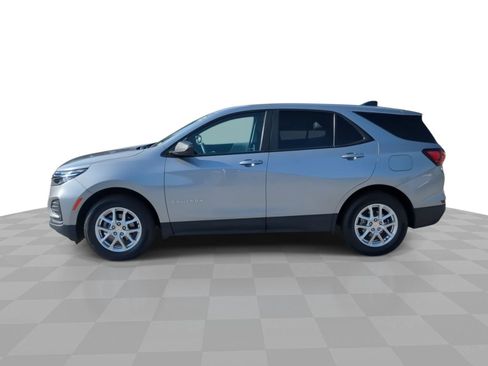 Certified 2024 Chevrolet Equinox LS w/ LPO, Cargo Package FWD image 5