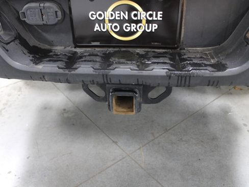 Used 2016 Toyota Tacoma Limited image 16