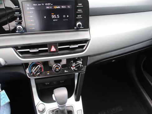 Used 2026 Kia Seltos LX FWD image 16
