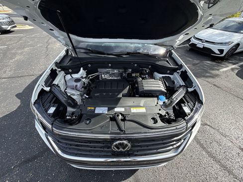 New 2026 Volkswagen Atlas Cross Sport SEL image 28