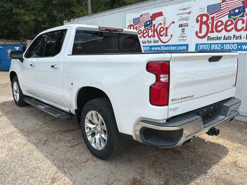 Used 2021 Chevrolet Silverado 1500 LTZ w/ LTZ Premium Package AWD/4WD image 7